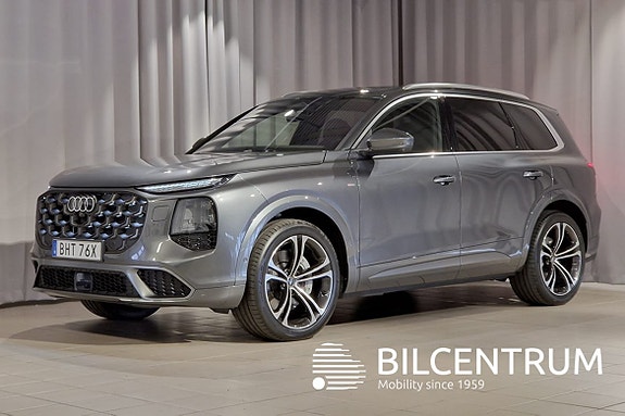 Audi Q7 2 of 27