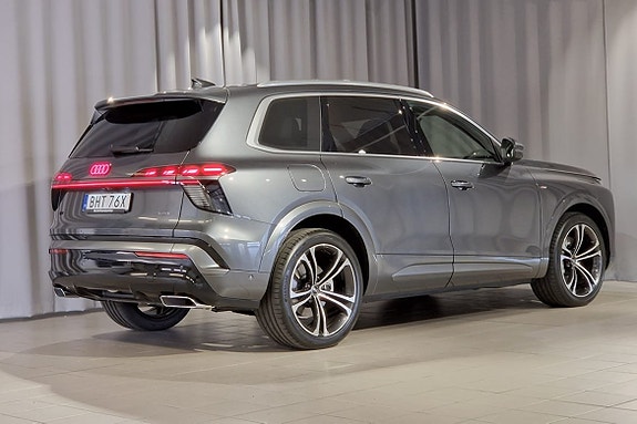 Audi Q7 5 of 25