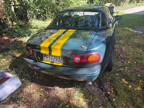 Mazda MX-5 5 of 9