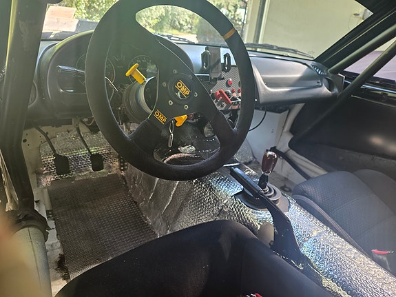 Mazda MX-5 8 of 9