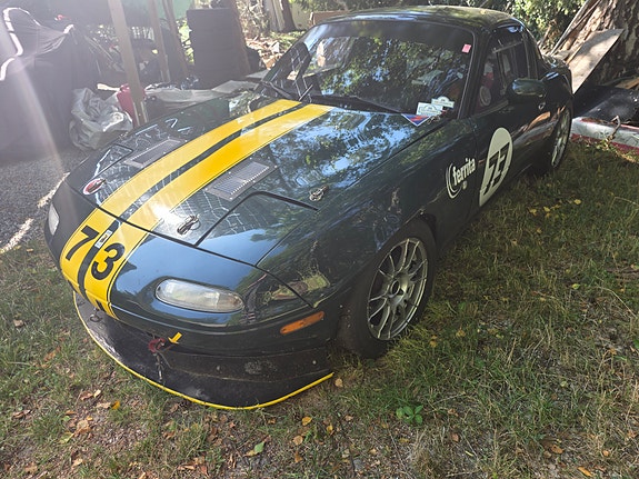 Mazda MX-5 3 of 9