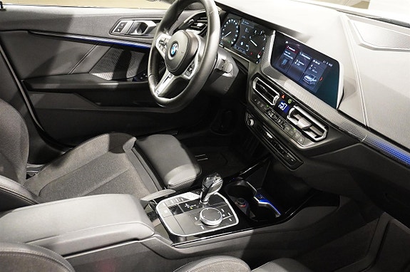 BMW 218d 13 of 13