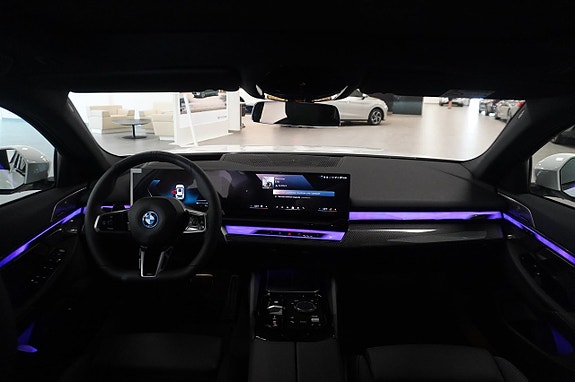 BMW 530e 10 of 18