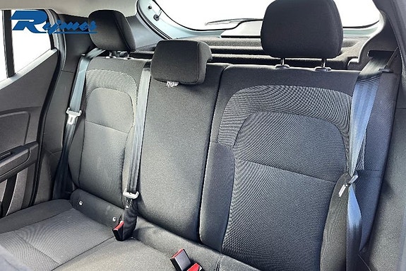 Dacia Sandero 2 of 2