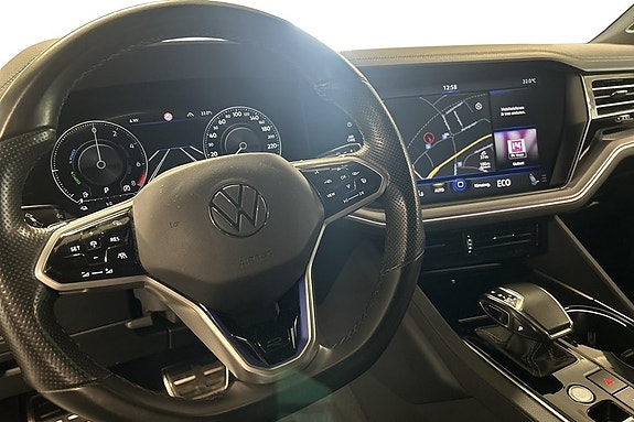 Volkswagen Touareg 8 of 8