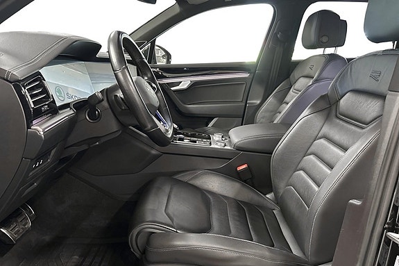 Volkswagen Touareg 5 of 8