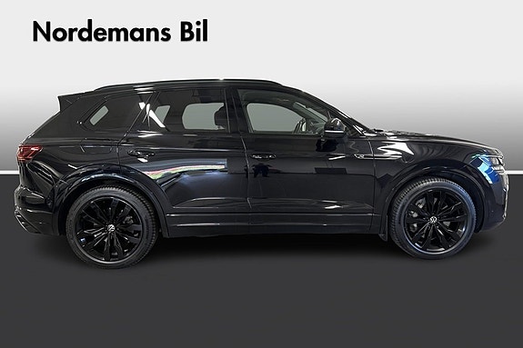 Volkswagen Touareg 4 of 8