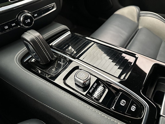 Volvo S60 30 of 30