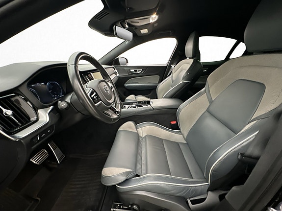Volvo S60 12 of 30