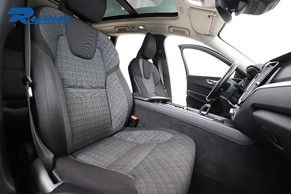 Volvo XC60 25 of 25