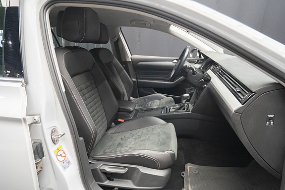 Volkswagen Passat 17 of 21