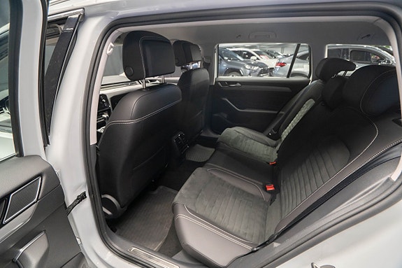 Volkswagen Passat 20 of 21