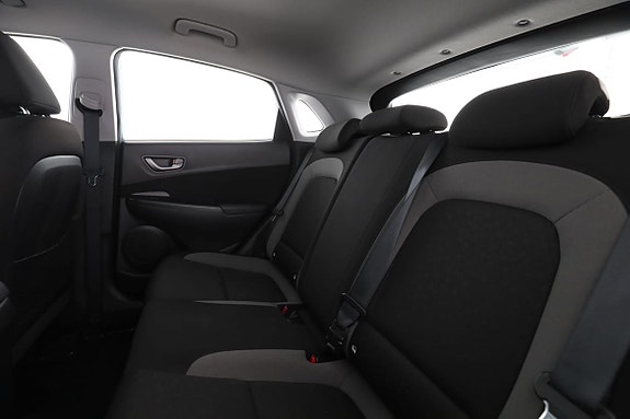 Hyundai Kona 15 of 30