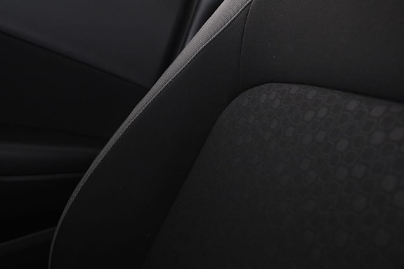 Hyundai Kona 27 of 30