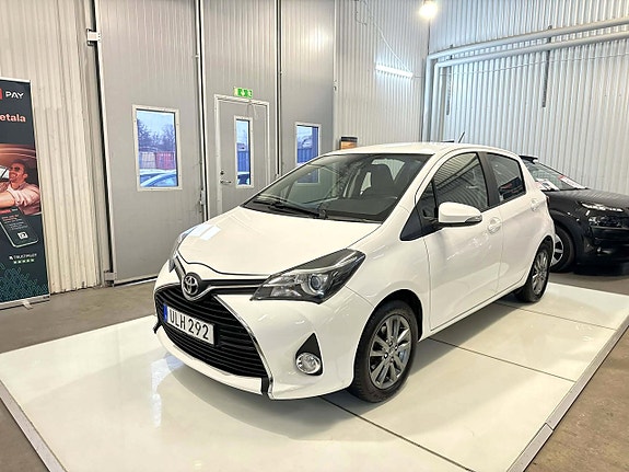 Toyota Yaris 4 of 13