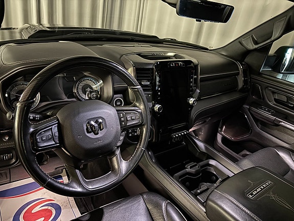 Dodge RAM 1500 10 of 17