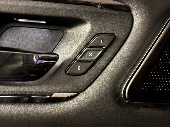 Dodge RAM 1500 8 of 17