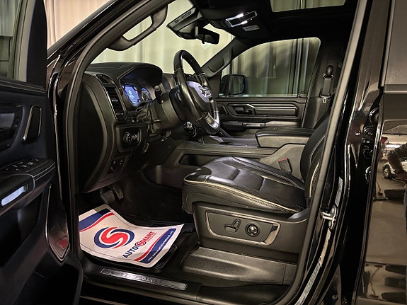 Dodge RAM 1500 7 of 17