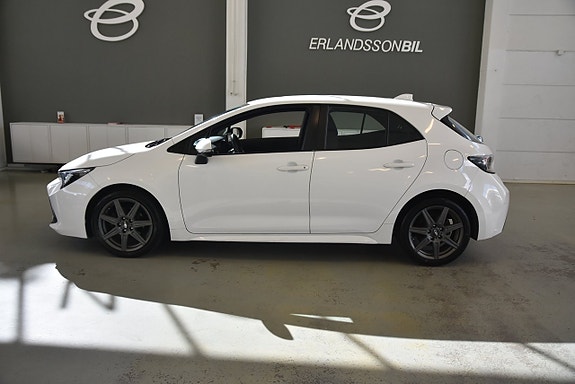 Toyota Corolla 5 of 15