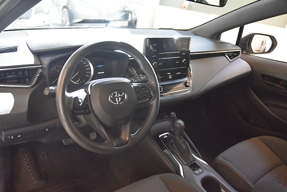 Toyota Corolla 6 of 15