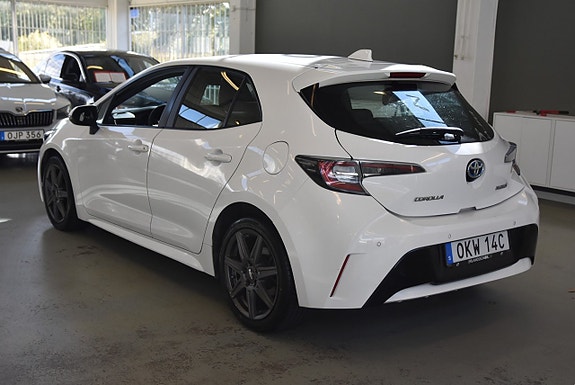 Toyota Corolla 4 of 15