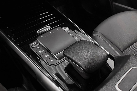 Mercedes-Benz GLB200 d 23 of 24