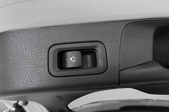 Mercedes-Benz GLB200 d 18 of 24