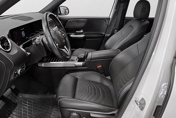 Mercedes-Benz GLB200 d 9 of 24