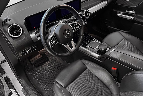Mercedes-Benz GLB200 d 7 of 24