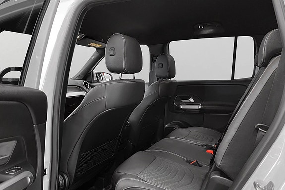 Mercedes-Benz GLB200 d 11 of 24