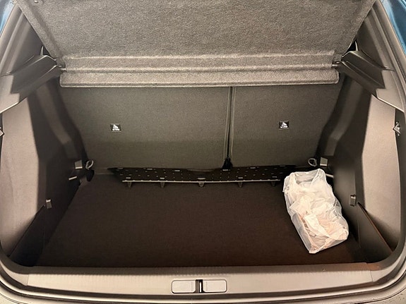 Peugeot 2008 17 of 18