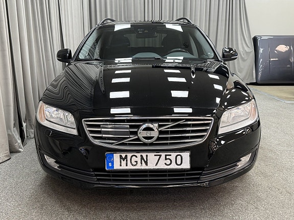 Volvo V70 5 of 15