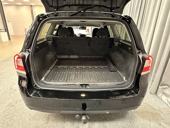 Volvo V70 7 of 15