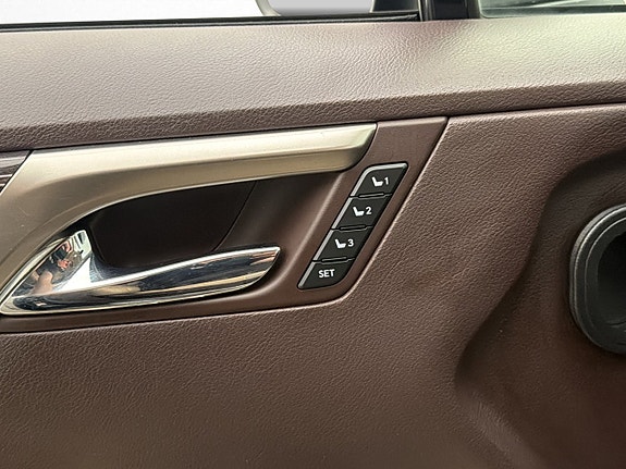 Lexus RX450h 12 of 30