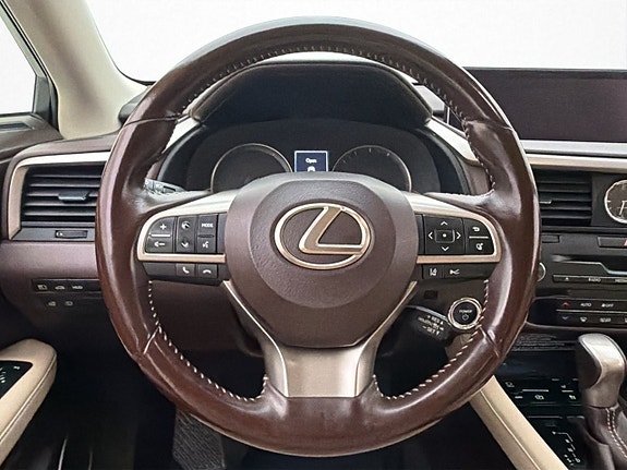 Lexus RX450h 18 of 30