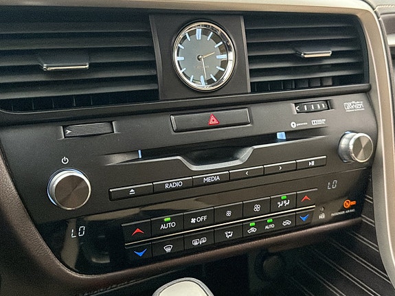 Lexus RX450h 25 of 30