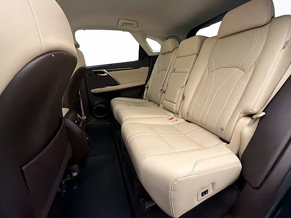 Lexus RX450h 28 of 30