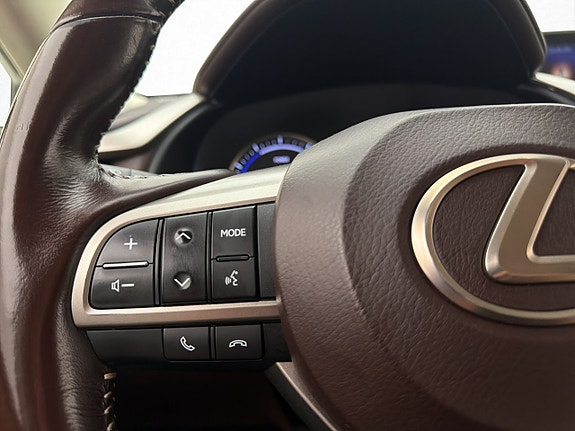 Lexus RX450h 14 of 30