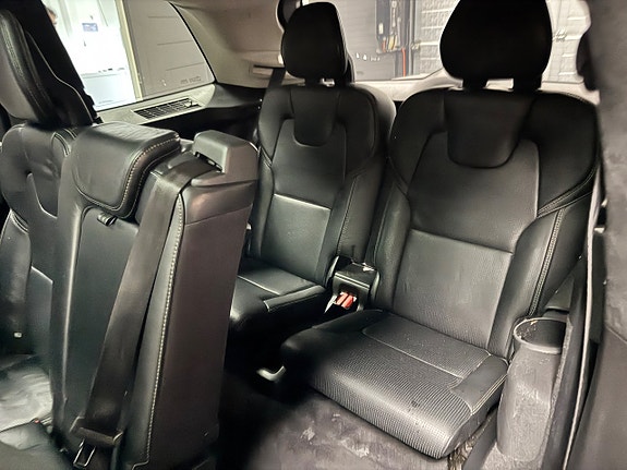 Volvo XC90 9 of 19