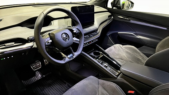 Skoda Enyaq 8 of 14