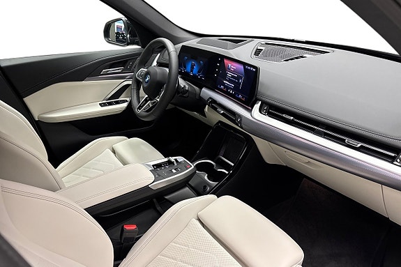 BMW X1 9 of 15