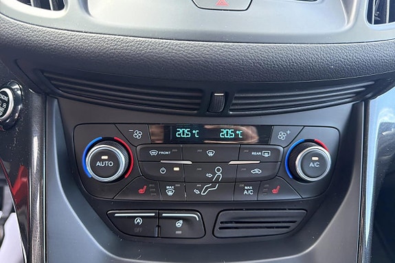 Ford Kuga 11 of 15