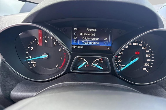 Ford Kuga 14 of 15