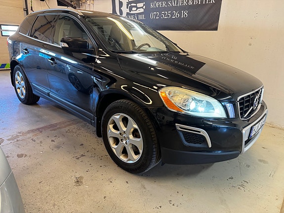 Volvo XC60 3 of 17