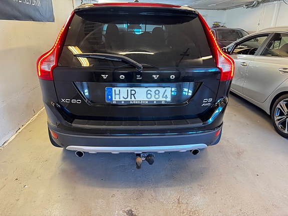 Volvo XC60 5 of 17