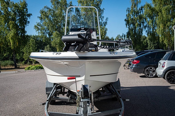 Mako 19 CPX Mercury 150 EXLPT 9 of 12