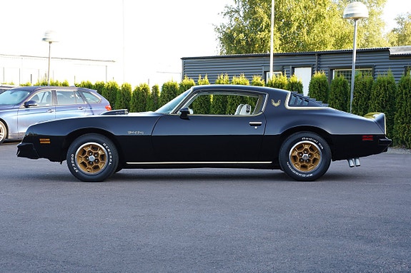 Pontiac Firebird 7 of 27