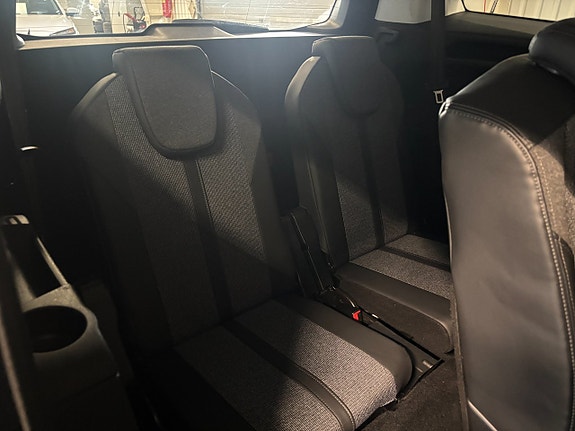 Peugeot 5008 12 of 21