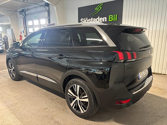 Peugeot 5008 3 of 21