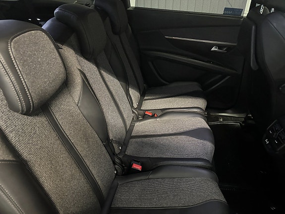Peugeot 5008 11 of 21